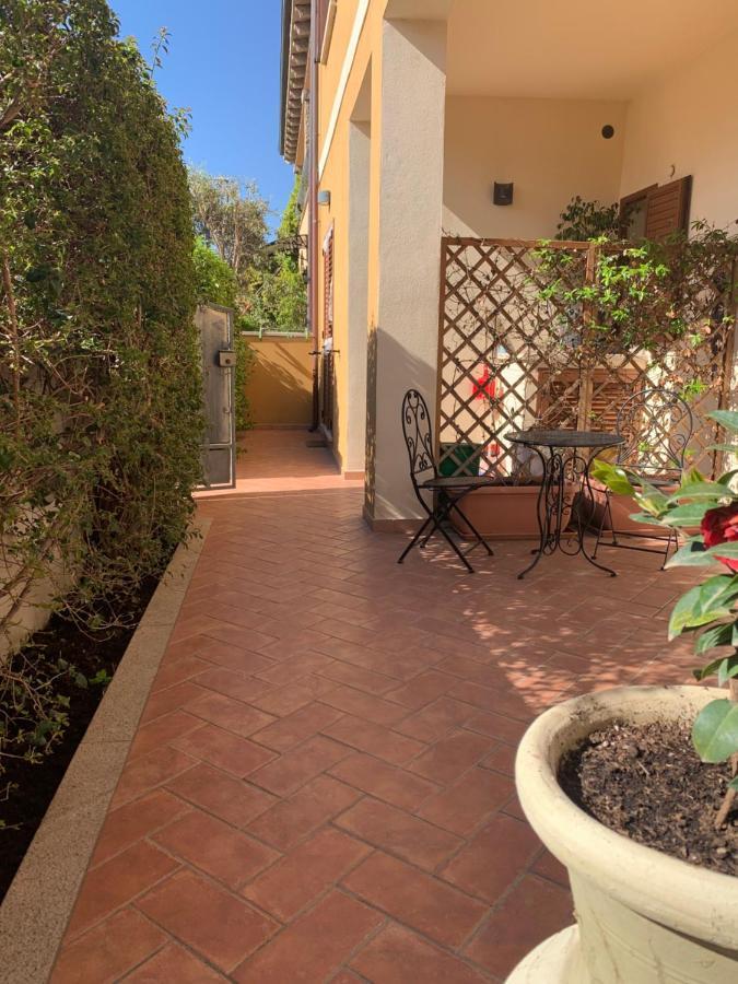 Casa Frencis Hotel Olbia Buitenkant foto