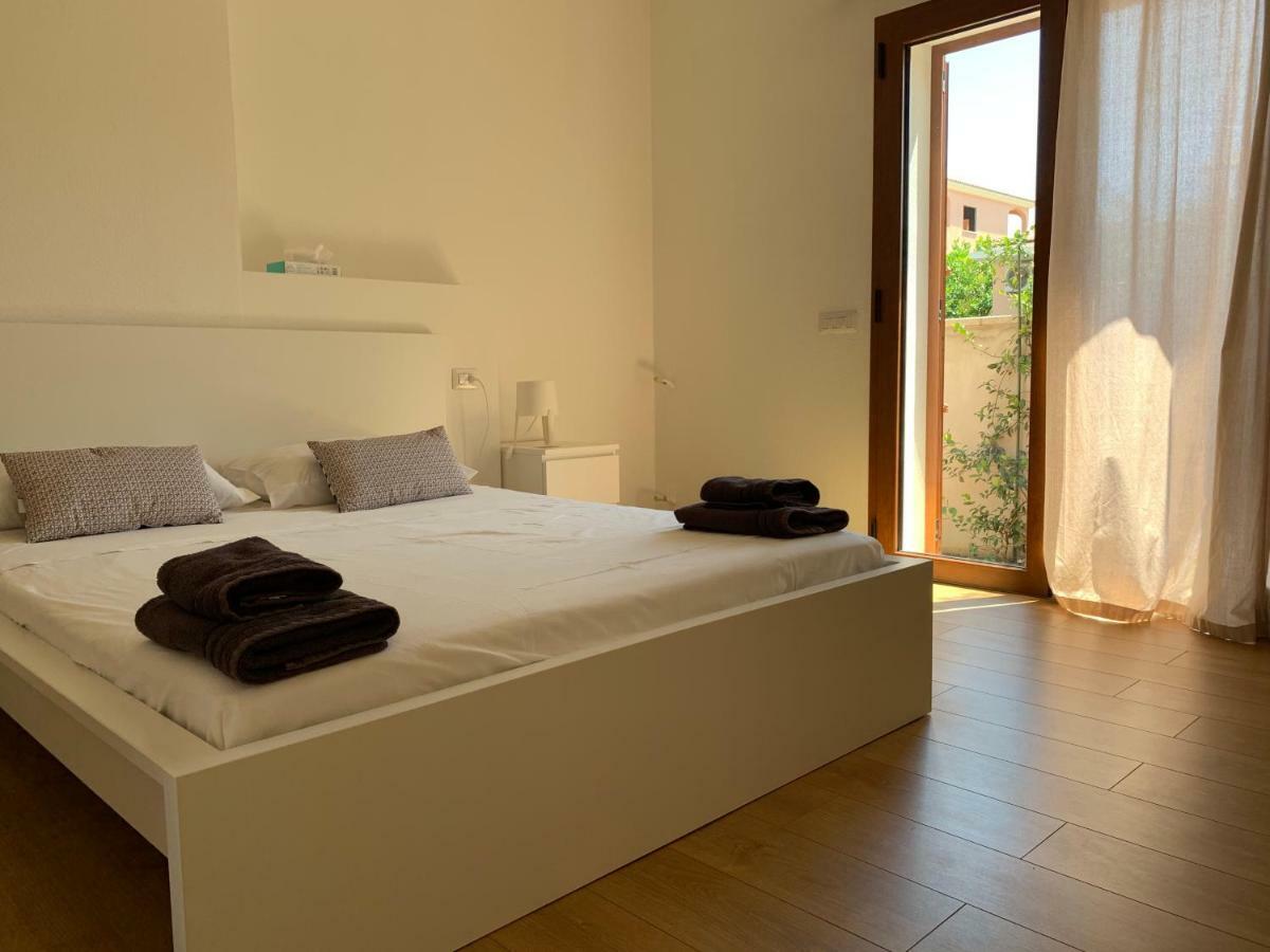 Casa Frencis Hotel Olbia Buitenkant foto
