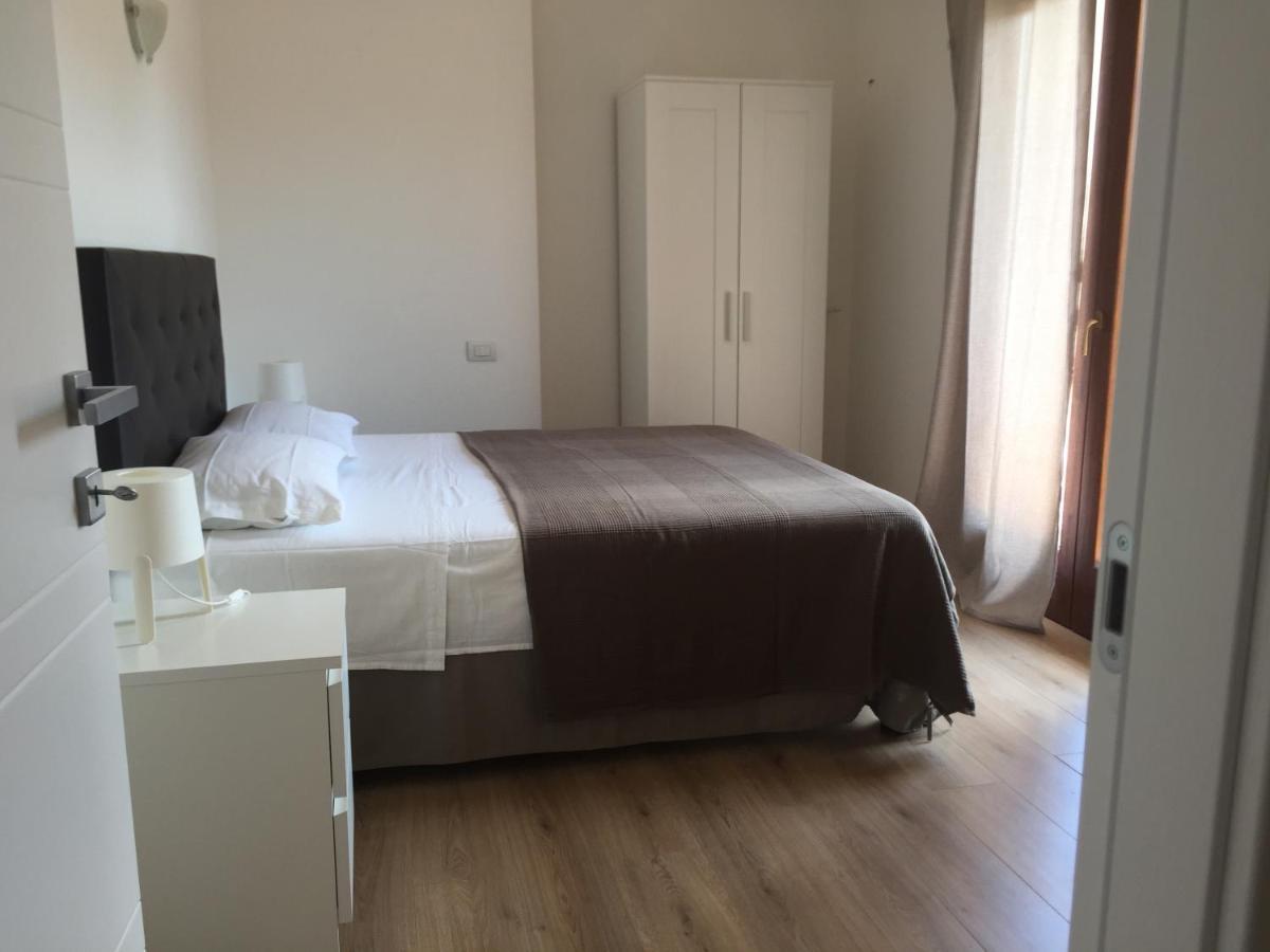 Casa Frencis Hotel Olbia Buitenkant foto